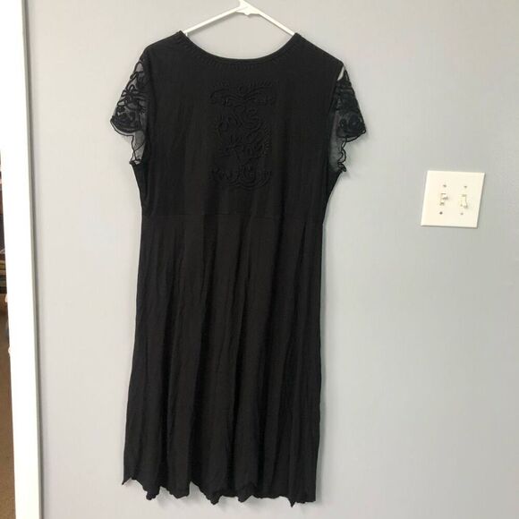 soft surroundings black embroidered sheer sleeves scalloped hem petite large - Picture 8 of 12